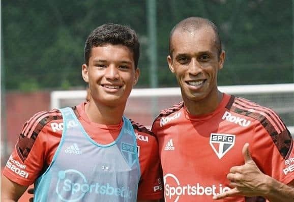 São Paulo FC perde jovem zagueiro para o time de Ronaldo na Espanha