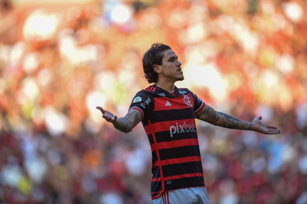 São Paulo Enfrenta Flamengo com Time Modificado e Foco no G-4 do Brasileirão