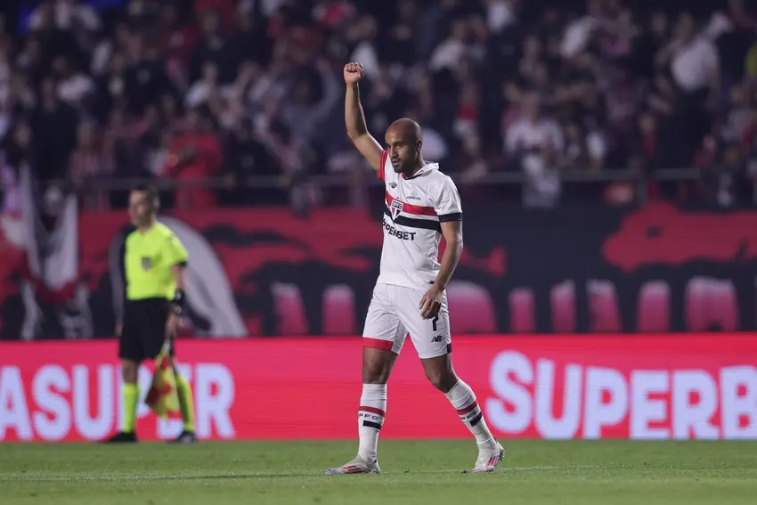 São Paulo: Zubeldía Escala Time Alternativo Contra o Botafogo para Evitar Lesões e Preparar para 2025